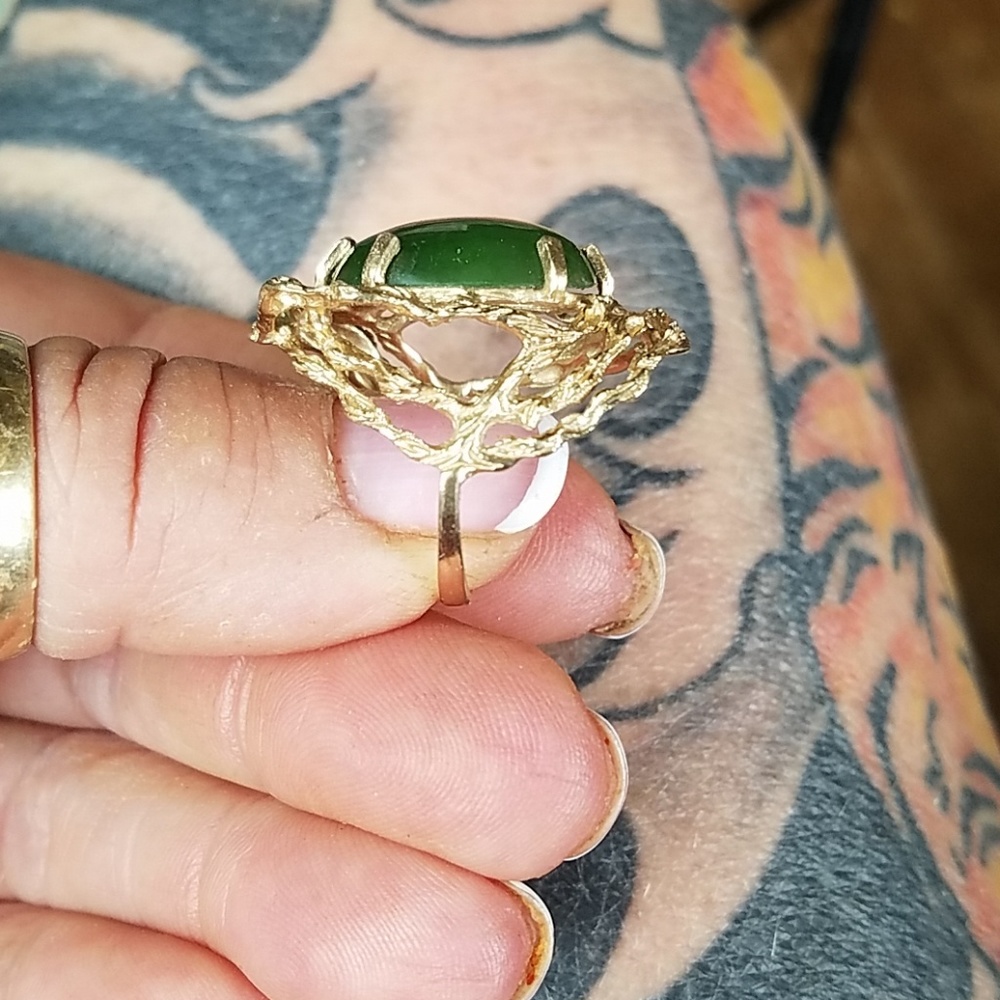 Fabulous estate vintage 14k & Jade Ring Big - Picture 2 of 5